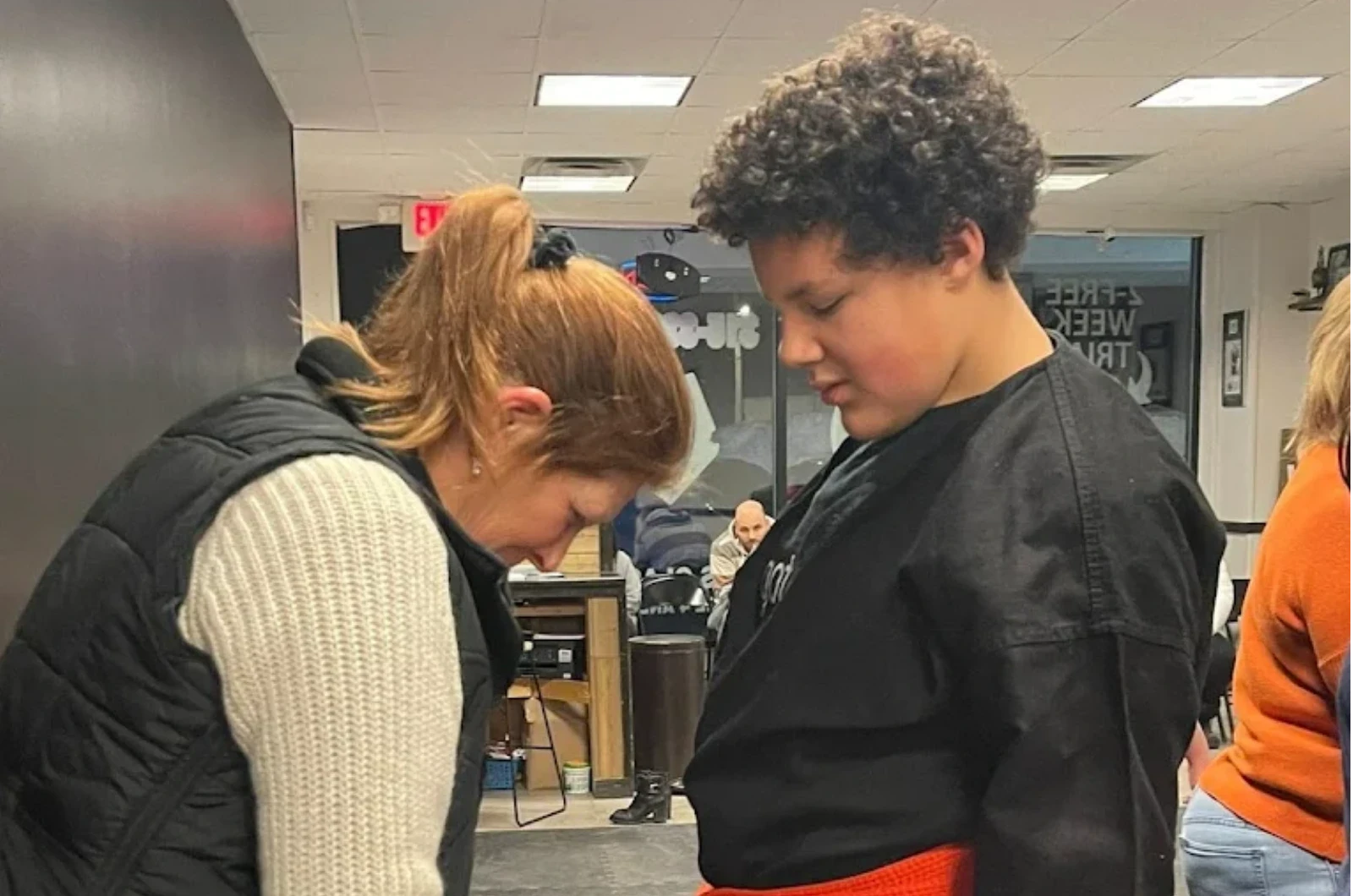 Teens setting goals through martial arts